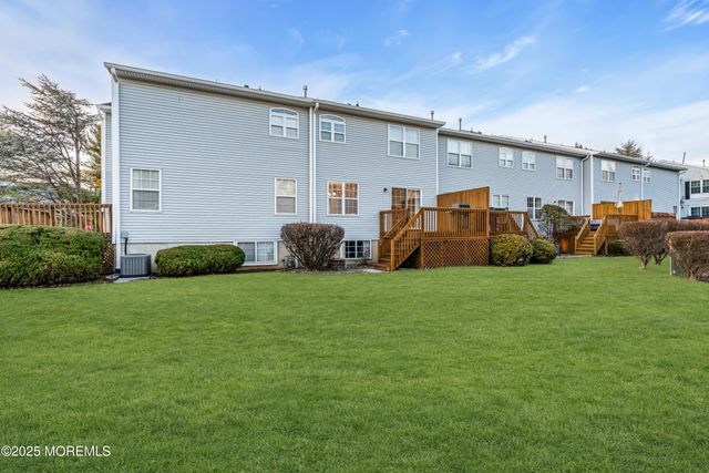 18 Bridgepointe Drive 207, South Amboy, NJ 08879