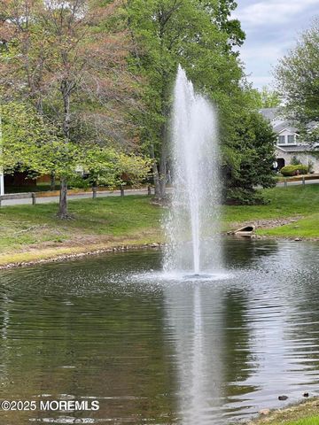 18 Bridgepointe Drive 207, South Amboy, NJ 08879