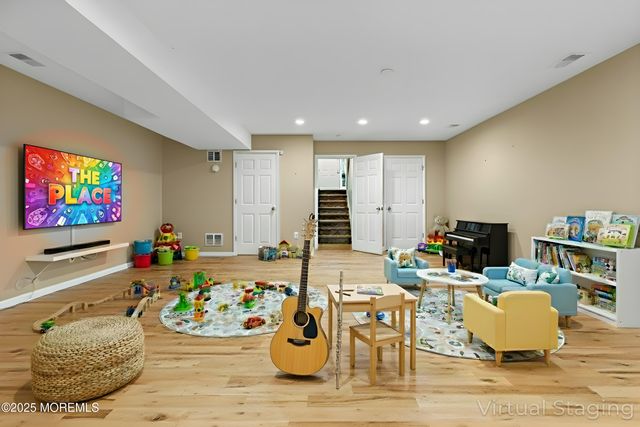 18 Bridgepointe Drive 207, South Amboy, NJ 08879