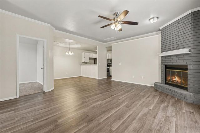 2113 S Robinson Avenue, Moore, OK 73170