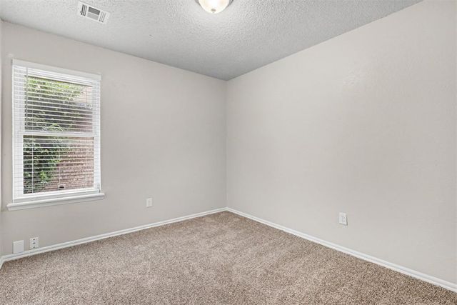 2113 S Robinson Avenue, Moore, OK 73170