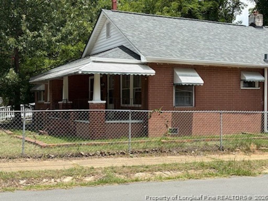 911 Henderson Avenue, Fayetteville, NC 28301 — photo 3