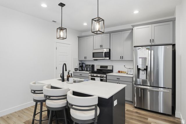 11728 S DAY STONE DR, South Jordan, UT 84009