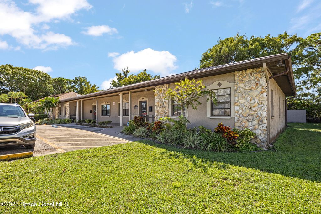 2255 N Courtenay Parkway, 1, Merritt Island, FL 32953