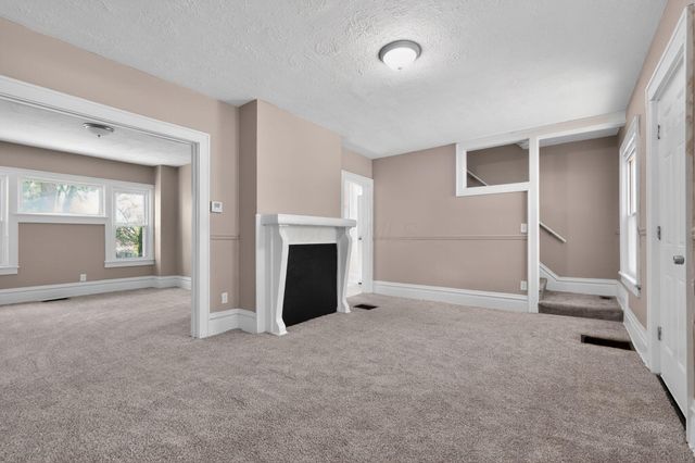 212 N Ogden Avenue, Columbus, OH 43204