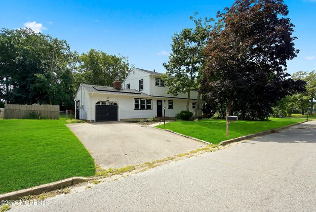 432 18th Avenue, Brick, NJ 08724
