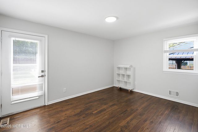 432 18th Avenue, Brick, NJ 08724