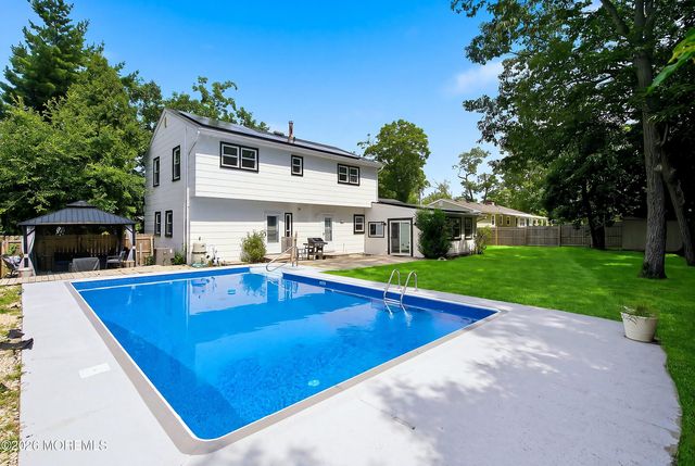 432 18th Avenue, Brick, NJ 08724