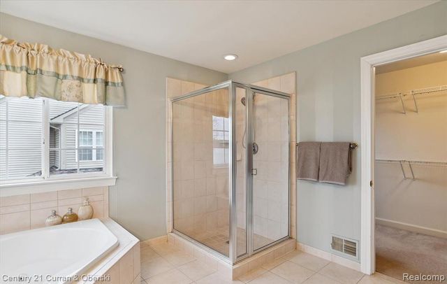 49288 Peninsular Drive, Van Buren Charter Township, MI 48111