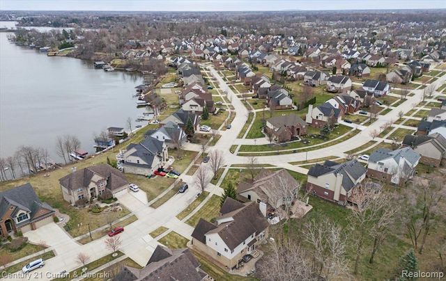 49288 Peninsular Drive, Van Buren Charter Township, MI 48111