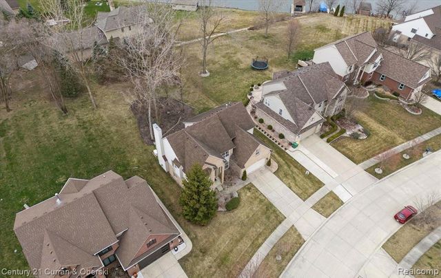 49288 Peninsular Drive, Van Buren Charter Township, MI 48111