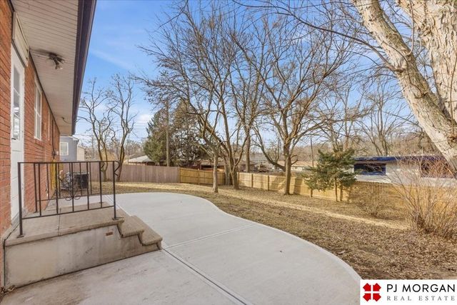 1416 N 56 Street, Omaha, NE 68132