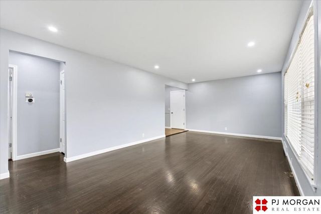 1416 N 56 Street, Omaha, NE 68132