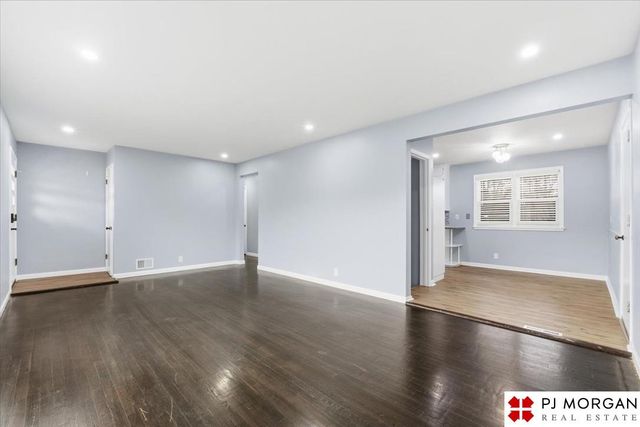 1416 N 56 Street, Omaha, NE 68132