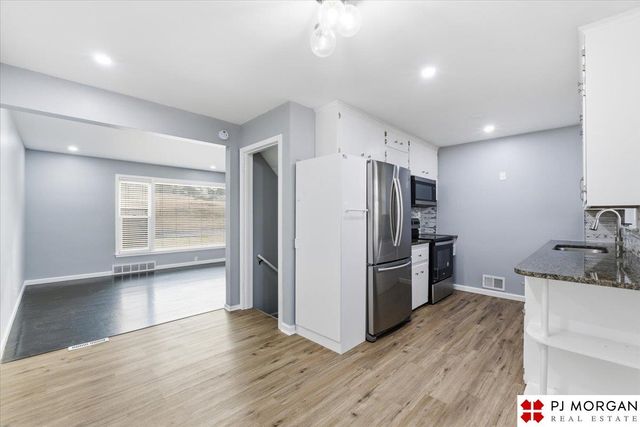 1416 N 56 Street, Omaha, NE 68132