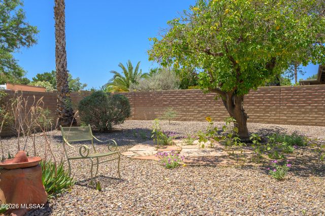 1349 N Paseo De Golf, Green Valley, AZ 85614