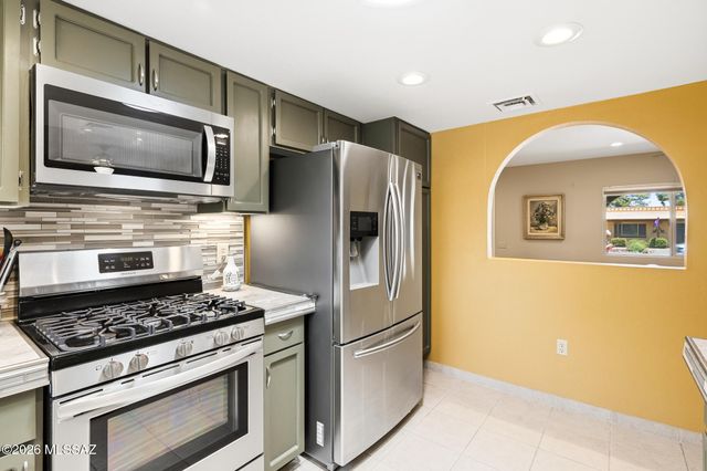 1349 N Paseo De Golf, Green Valley, AZ 85614