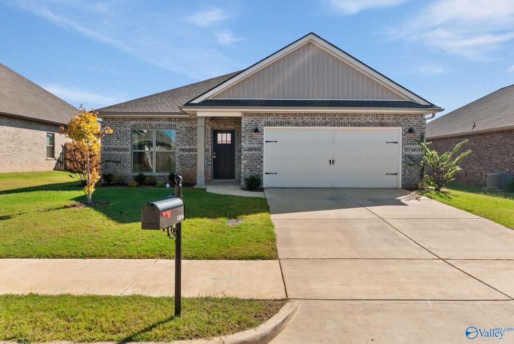 14896 Demarie Lane, Athens, AL 35613
