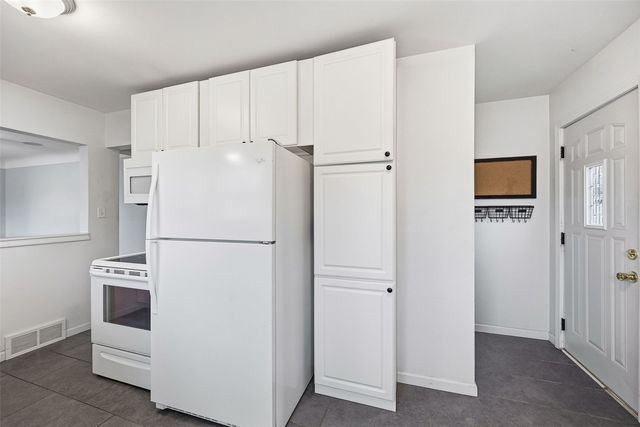 2765 16th Avenue, Marion, IA 52302