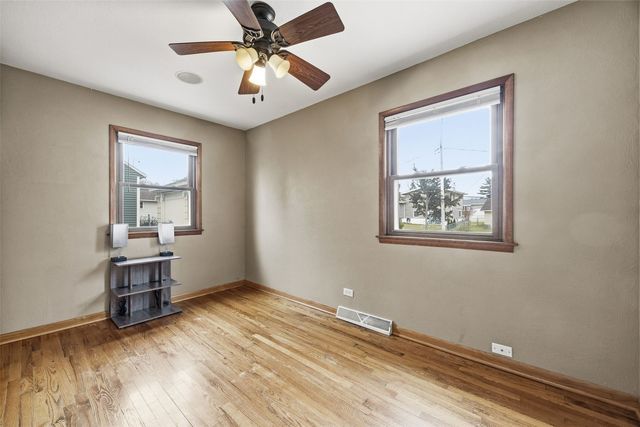 2765 16th Avenue, Marion, IA 52302