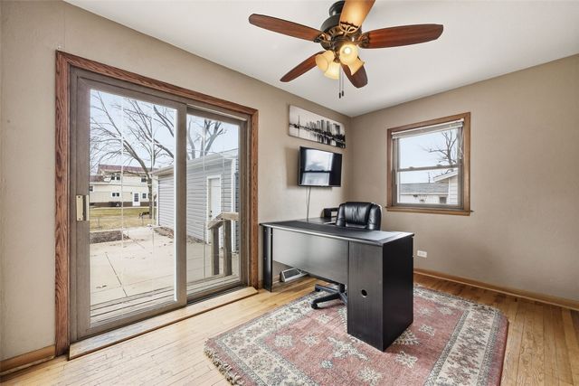 2765 16th Avenue, Marion, IA 52302