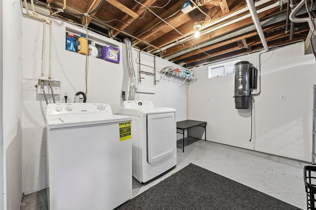 2765 16th Avenue, Marion, IA 52302