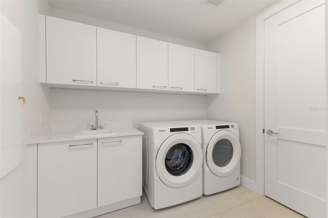 275 1ST AVENUE S 1907, St Petersburg, FL 33701