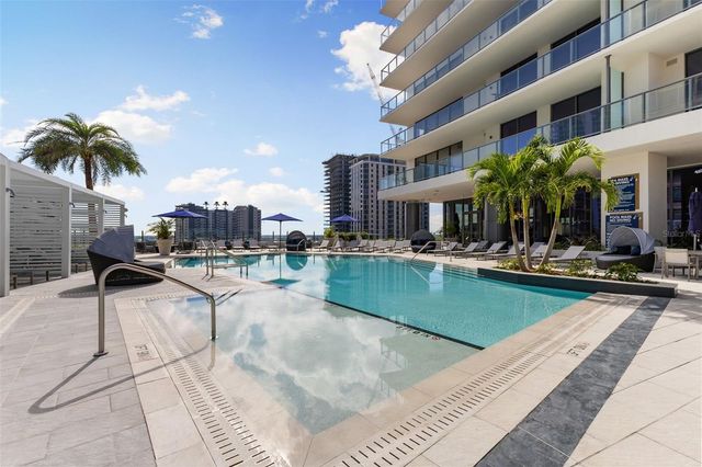 275 1ST AVENUE S 1907, St Petersburg, FL 33701