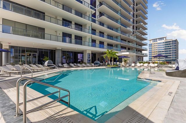 275 1ST AVENUE S 1907, St Petersburg, FL 33701