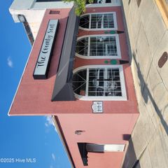 110 W Fremont Street, Burgaw, NC 28425