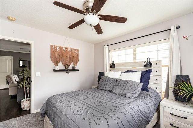 4526 Roanoke Parkway A, Kansas City, MO 64111