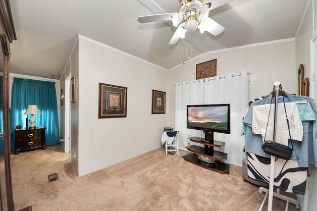 204 Edith Street, Highlands, TX 77562