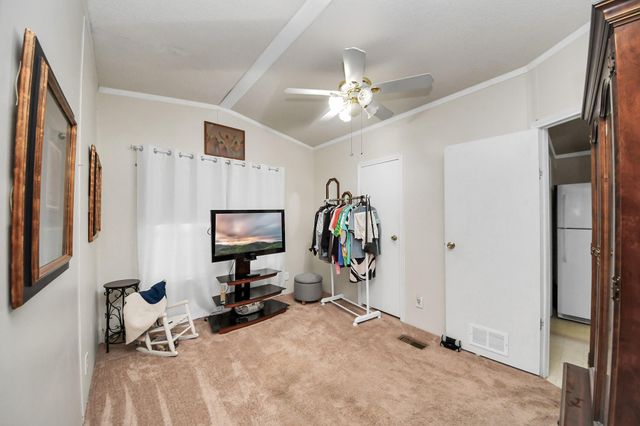 204 Edith Street, Highlands, TX 77562