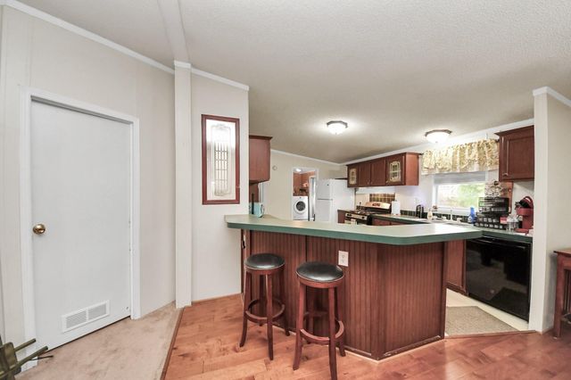 204 Edith Street, Highlands, TX 77562
