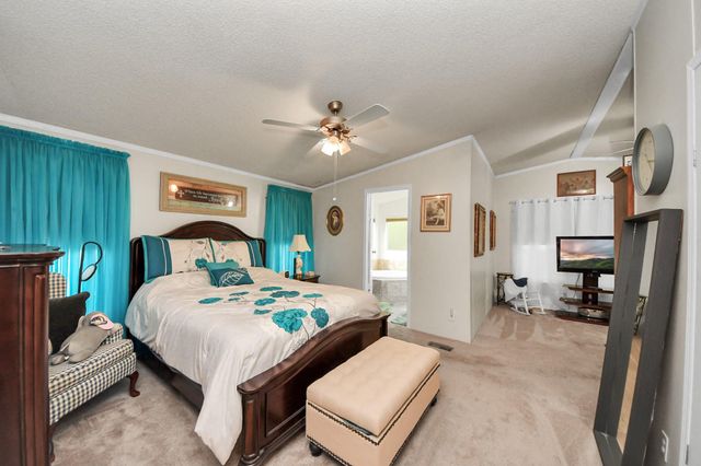 204 Edith Street, Highlands, TX 77562