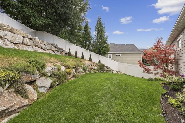 588 W 1175 N, Farmington, UT 84025