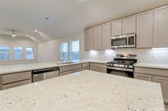 731 Orchard Vale Road, Rosharon, TX 77583