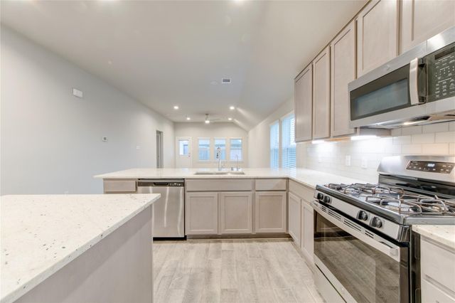 731 Orchard Vale Road, Rosharon, TX 77583