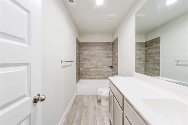 731 Orchard Vale Road, Rosharon, TX 77583