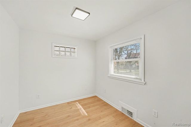 8999 Griggs Street, Detroit, MI 48204