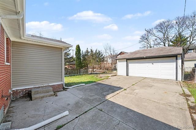 8999 Griggs Street, Detroit, MI 48204