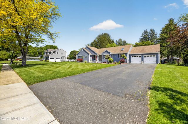 76 Coldspring Road, Freehold, NJ 07728