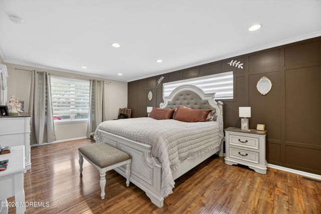 76 Coldspring Road, Freehold, NJ 07728