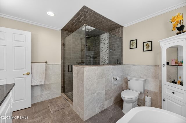 76 Coldspring Road, Freehold, NJ 07728