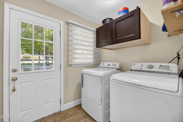 76 Coldspring Road, Freehold, NJ 07728