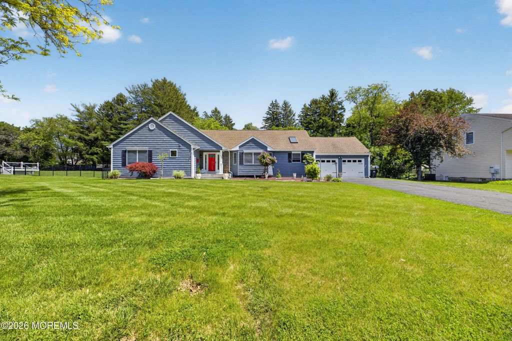 76 Coldspring Road, Freehold, NJ 07728