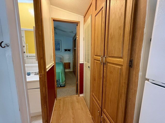 23 Whites Lane Ave B, Grand Isle, VT 05458