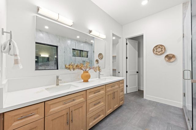 23796 Landon Evan Ln, Auburn, CA 95602