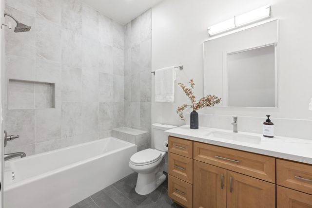 23796 Landon Evan Ln, Auburn, CA 95602