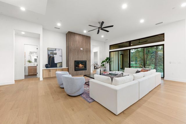 23796 Landon Evan Ln, Auburn, CA 95602